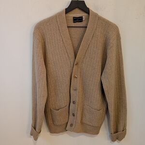 VTG The Classic Men's Tan Washable Lambswool Cardigan Sweater Medium